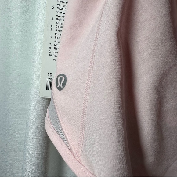 NEW Lululemon Women’s Hotty Hot Shorts 2.5 LR Strawberry Milkshake Sz 10 Running - Picture 4 of 8